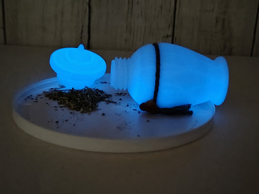 Victorian Urn Catnip Shaker - Ghostly Glow