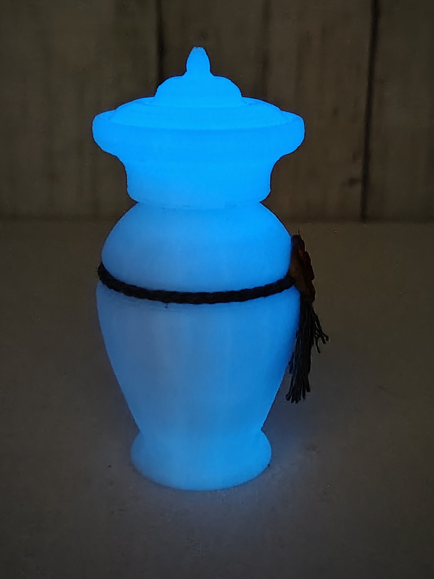 Victorian Urn Catnip Shaker - Ghostly Glow