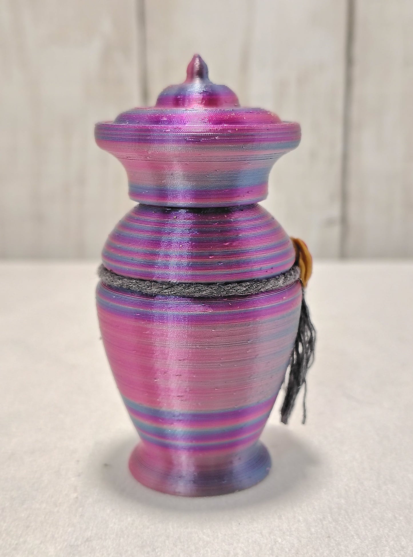 Victorian Urn Catnip Shaker - Aurora Veil