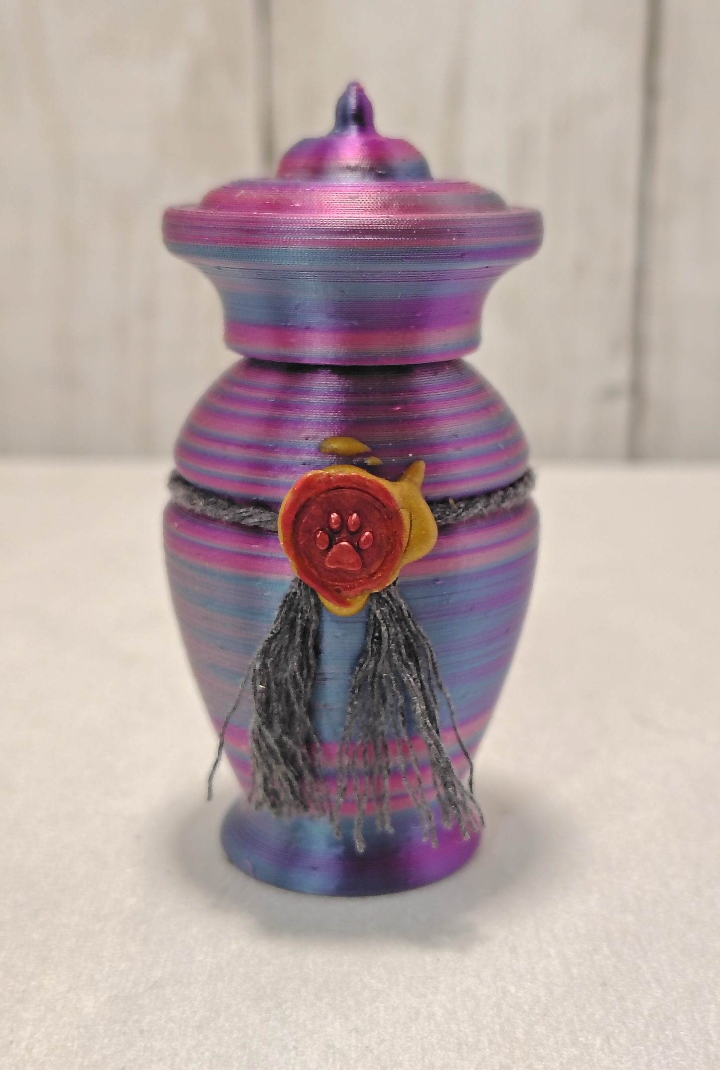Victorian Urn Catnip Shaker - Aurora Veil